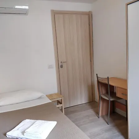 Red Line Division מילאנו