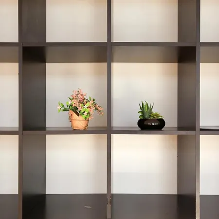 בית הארחה Red Line Division