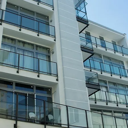 בית הארחה Red Line Division