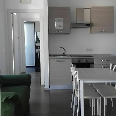 בית הארחה Red Line Division 3*